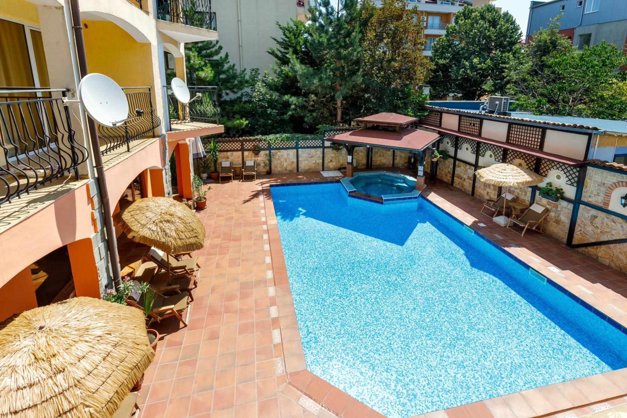 Casa Del Mar Apartments Sunny Beach Ngoại thất bức ảnh
